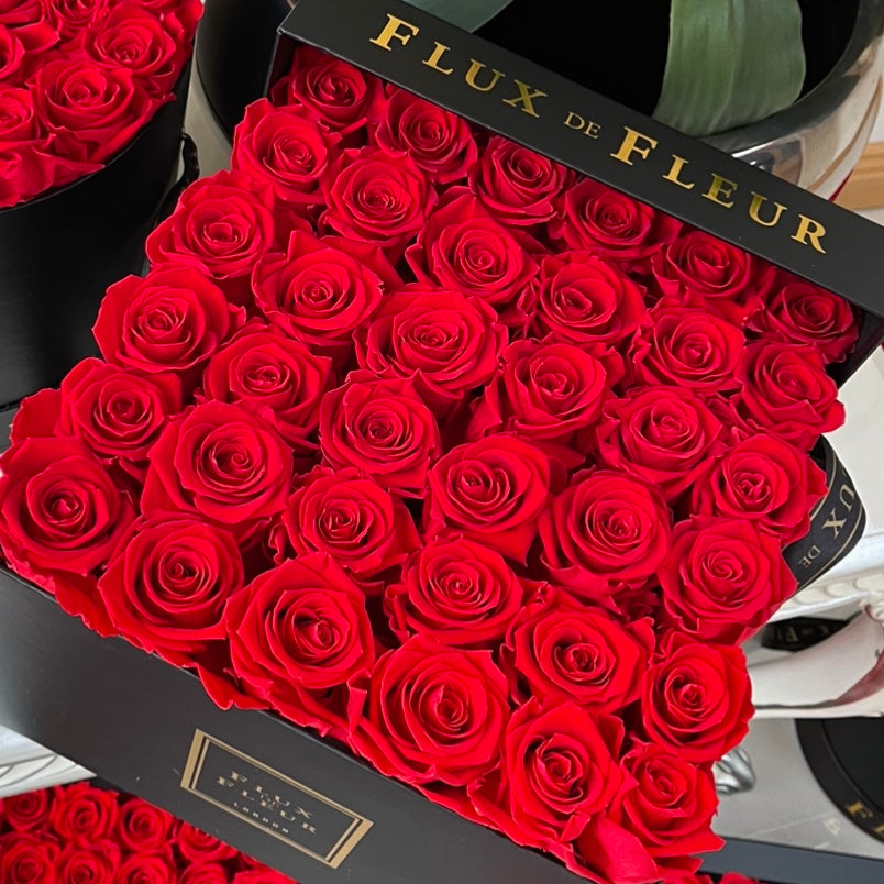 Infinity De Fleur Round Roses In A Box Infinity Roses Last One Year FLUX DE FLEUR